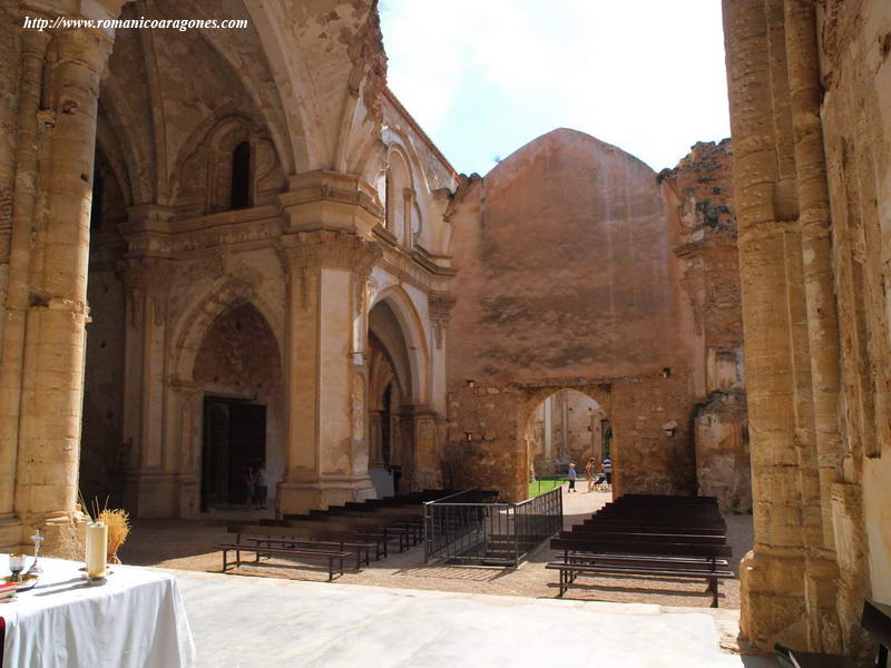 VISTA DEL ESPACIO DEDICADO A LOS MONJES DESDE LA CABECERA